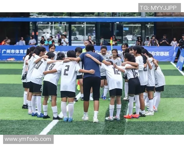 众多世界足坛巨星童年因热爱足球小将而走上绿茵逐梦之路